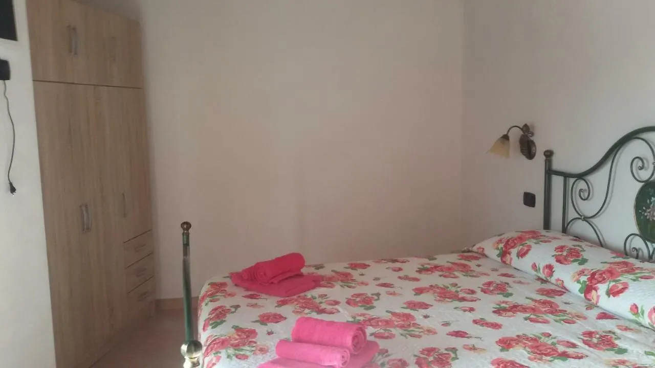 أربوس B&B S'Apposentu فندق مبيت وإفطار